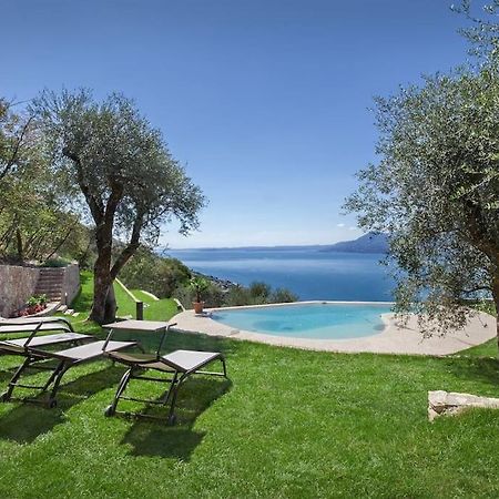Villa Divina-Apt Armonia-Con Piscina E Vista Lago Castelletto Di Brenzone Exterior foto